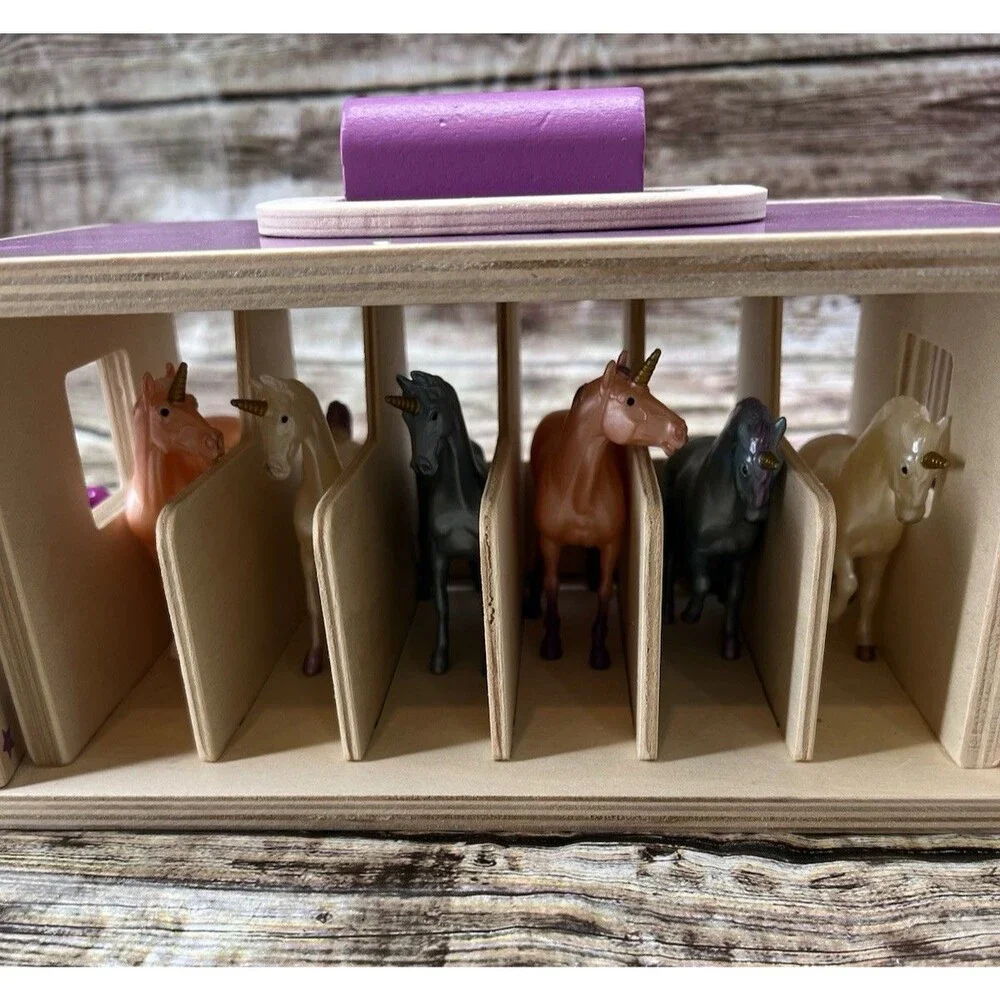 Breyer Unicorn Magic Wooden Carry Stable Playset with 6 Unicorns